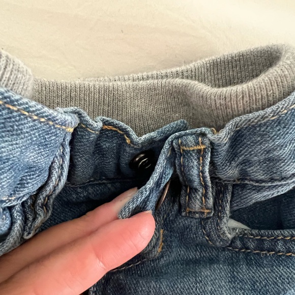 Gap baby Jean shorts - Picture 3 of 4
